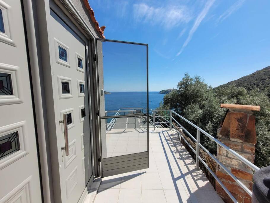 Ligonari Sea View Apartment Tarti Exterior photo